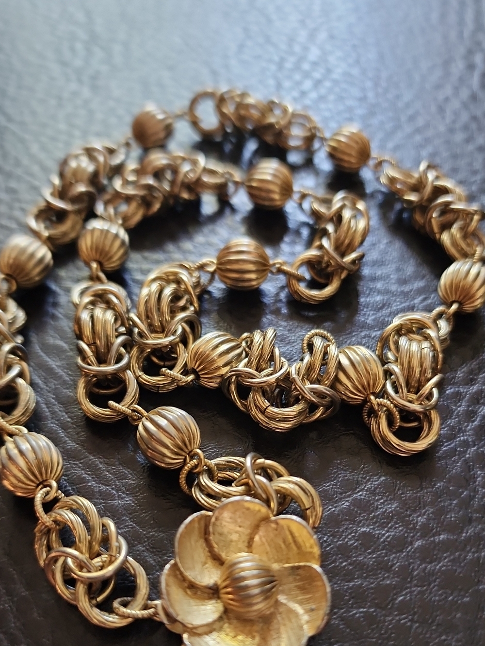 VTG Japan Gold Flower Chain Necklace - Women Jewelry